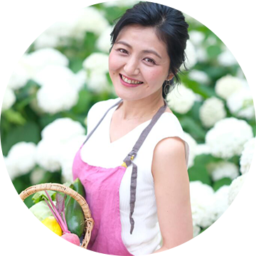 本サロンを活用されたサイト例とメンバーさんのお声 ヒーリングごはん研究家・『私を整えるごはん』『私を整えるスープ』著者 （社）和のナチュラル薬膳協会 代表理事　サニー早苗さま